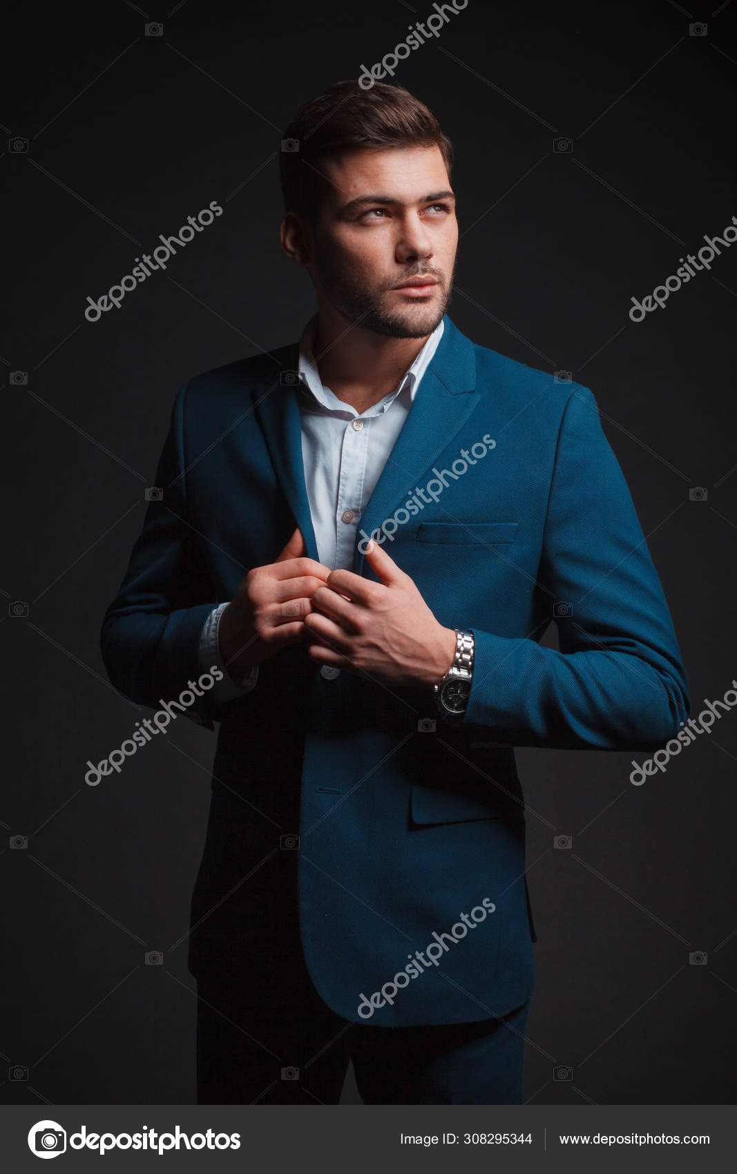 スーツを着た男写真素材 ロイヤリティフリースーツを着た男画像 Depositphotos