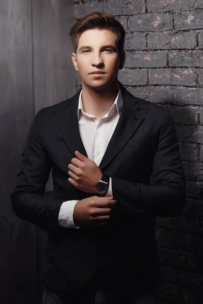 Young Man Wearing Suit Posing Studio — Stock Photo, Image