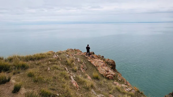 Kuzeybatı Çin 'deki dağların, nehirlerin, göllerin ve denizlerin manzaraları.