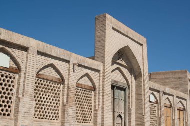 Eski bir tuğla bina, kemerler unsurları ile. Ortaçağ Asya eski binalar. Buhara, Özbekistan