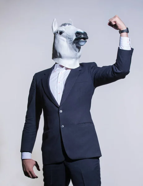 Homme Costume Masque Cheval Sur Fond Clair Contexte Conceptuel Entreprise — Photo