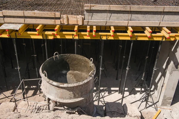 Tank Pouring Concrete Construction Site — Stock Photo, Image
