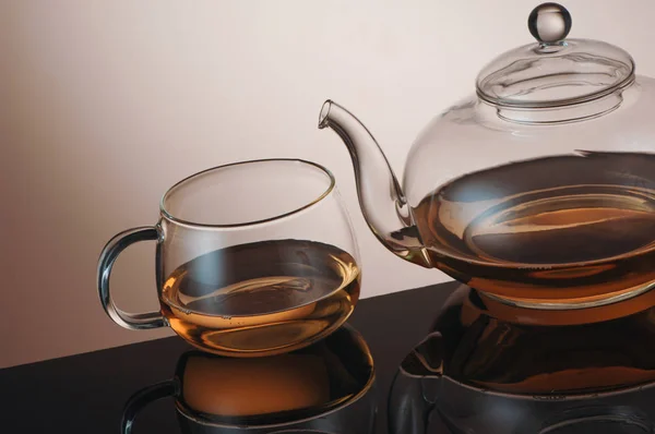 Transparent Glass Teapot Tea Cup Reflection — Stock Photo, Image