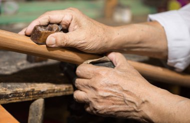 müzik enstrümanların restorasyon