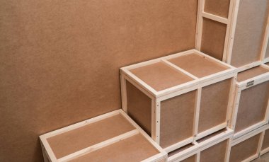 Nakliye için ahşap kutular