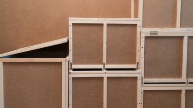 Nakliye için ahşap kutular