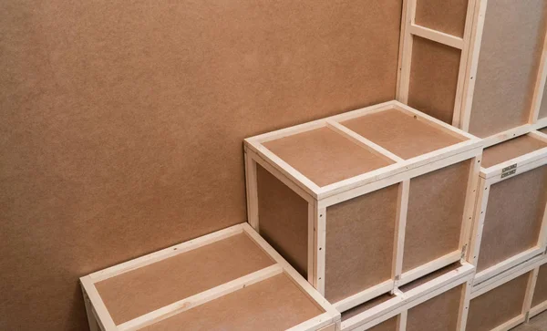 Nakliye için ahşap kutular