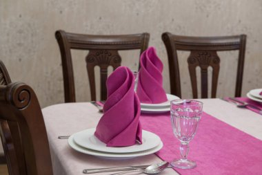 Masa restoranda servis