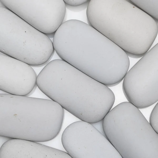 Στρογγυλεμένες λευκές πέτρες — Φωτογραφία Αρχείου