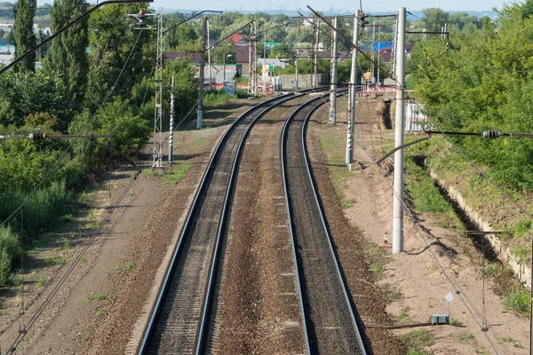 uzun demiryolu hattı