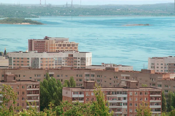 Panoramisch Uitzicht Vanaf Een Hoogte Naar Stad Van Saratov Kustlijn — Stockfoto