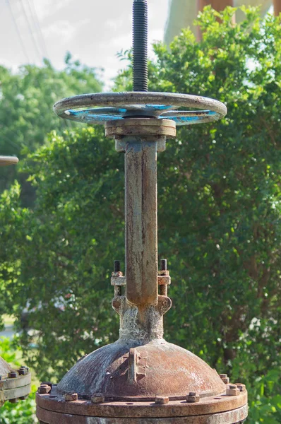 Zardzewiały Kontrolowanie Żuraw Bateria Uchwyt Okrągły Zbliżenie Zawór Wody Woda — Zdjęcie stockowe