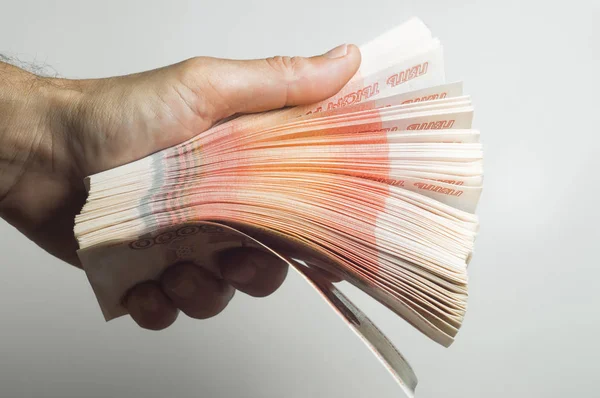 Milyon Rus ruble. Servet, kar, iş ve finans kavramı. Bir beş bininci faturaları banknotlar çok para. Para bir çok wads.