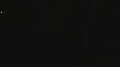 Sarhoş kadın döndürür bir hırsız tarafından saldırıya uğrar ve ev