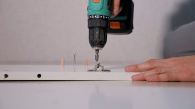 Kırpma adam kapıyı fikstür ekleme