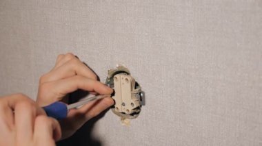 Adam montaj yeni ışık düğmesi