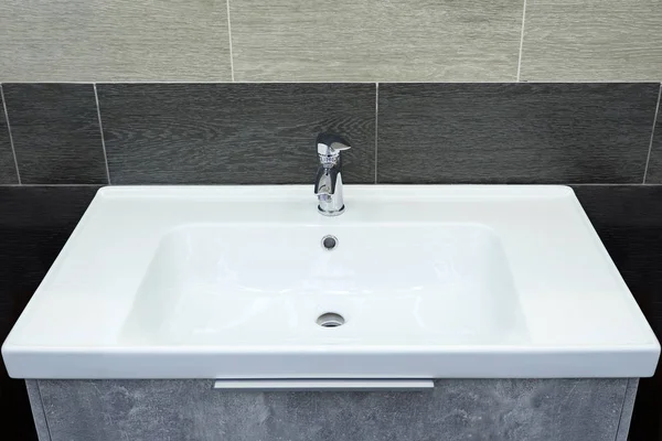 Bathroom interior with sink and faucet — Stock Photo, Image