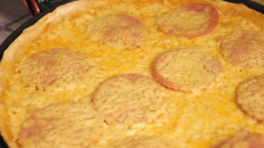 Peynir pizza fırın ısı erir