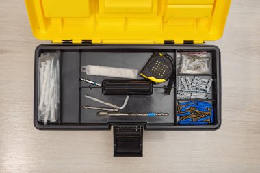 Araç kutusu ahşap tablo