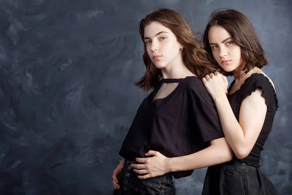 Πορτρέτο Των Δύο Φυσικών Έφηβων Κοριτσιών Κοντινό Πλάνο Ζωής Πορτρέτο — Φωτογραφία Αρχείου