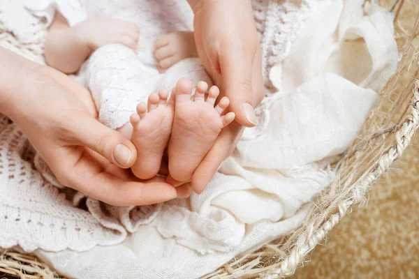 Parent Holding Hands Feet Newborn Baby Mother Making Foot Massage — Stock Photo, Image