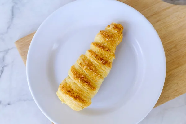 Vanilyalı Pasta Vanilyalı Muhallebi Kremayla Doldurulmuş Yapımı Puf Keki — Stok fotoğraf