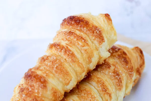 Vanilyalı Pasta Vanilyalı Muhallebi Kremayla Doldurulmuş Yapımı Puf Keki — Stok fotoğraf