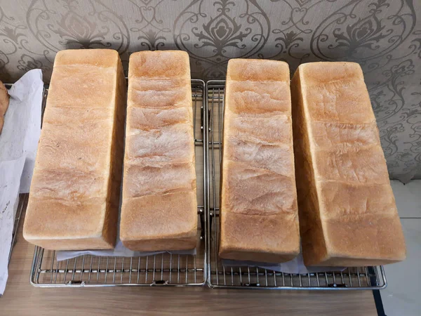 Long Toast Whole Bread Preparing Slicing — Stock Photo, Image