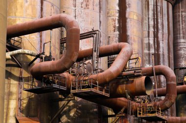 Şimdi endüstriyel serbest zaman park olarak kullanılan terk edilmiş sanayi bölgesi resimden. 