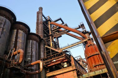 Şimdi endüstriyel serbest zaman park olarak kullanılan terk edilmiş sanayi bölgesi resimden. 