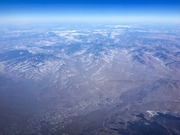 Vue Aérienne Des Montagnes Chinoises Depuis Avion Volant Dessus Sol — Photo