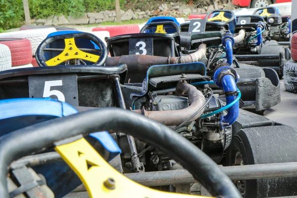 Picture Kart Race Track Detail One Kart Others Standing Line — Stock Photo, Image