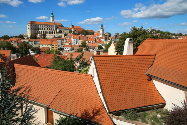 Miasto Mikulov Morawach Republice Czeskiej Zamkiem Centrum Miast Ładne Landmark — Zdjęcie stockowe