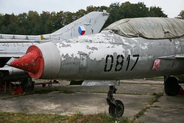 Picture Abandoned Military Base Full Old Rusty Fighter Jets Soviet — Stock Photo, Image