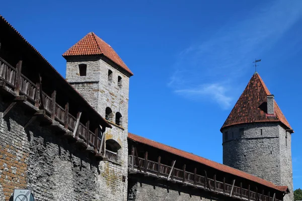Szczegóły Murów Obronnych Starego Historycznego Centrum Tallin Estonii Atrakcja Turystyczna — Zdjęcie stockowe