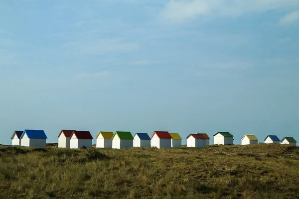 Tiny White Beach Cottages Colorful Roofs Beach Gouville Sur Mer — Stock Photo, Image