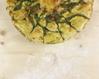 Puf böreği Ricotta ve ıspanak krem - üstten görünüm