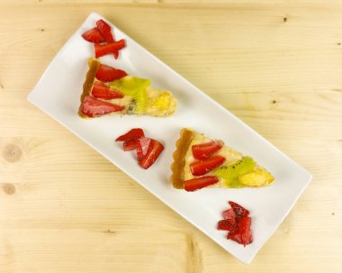 Meyve tart ahşap arka plan - üstten görünüm