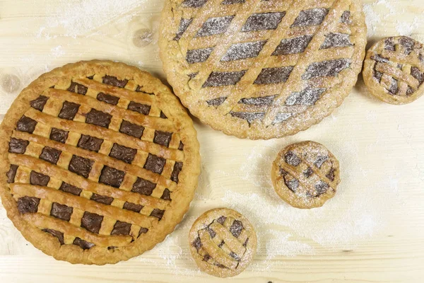 Torte Mit Schokoladencreme Auf Holzgrund Ansicht Von Oben — Stockfoto