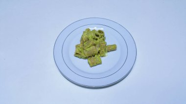 Ev yapımı makarna brokoli soslu amatör fotoğraf 