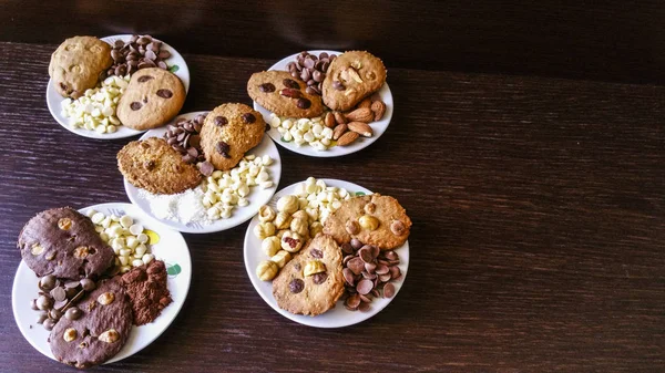 Homemade Biscuits Chocolate Chips Almonds Hazelnuts Coconut Amateur Photo — Stock Photo, Image
