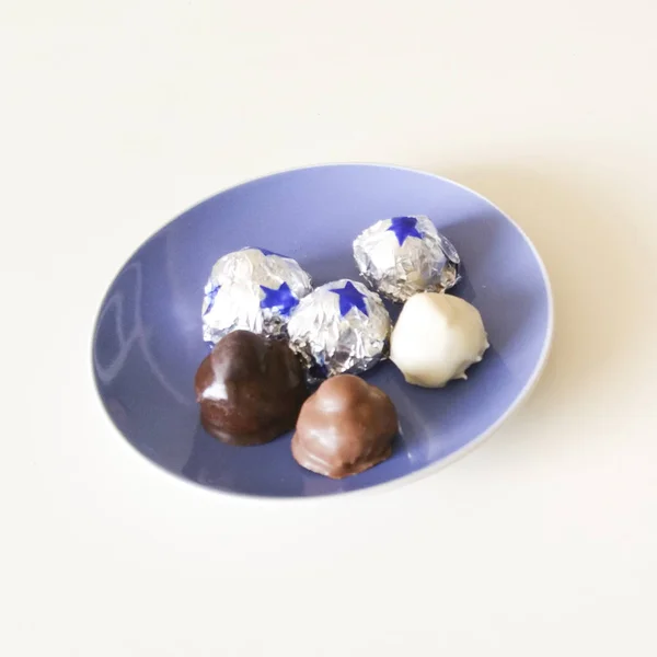 Chocolats Faits Maison Aux Amandes Noix Coco Noisettes Photo Amateur — Photo