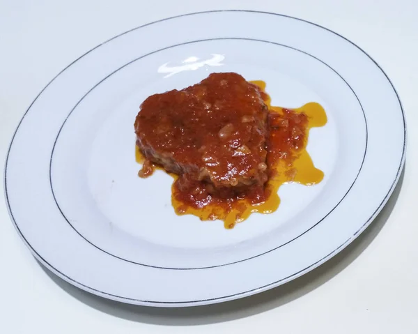 Thon Avec Sauce Tomate — Photo