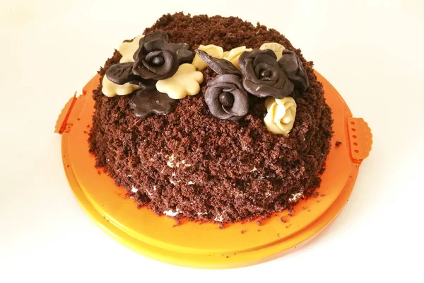 Gâteau Fleurs Chocolat Fait Maison Sur Plateau Orange — Photo