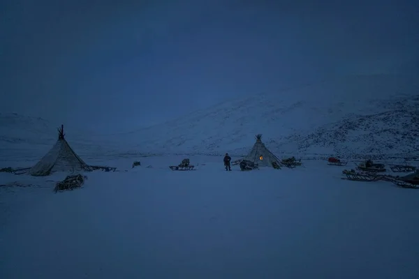 Δραματικό Τοπίο Της Παγωμένη Έρημο Yamal Σιβηρίας Yurt Έλκηθρα Και — Φωτογραφία Αρχείου