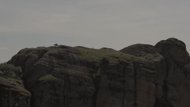 View Meteora Mountains Sunny Day — Stockvideo