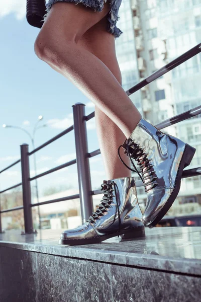 Красиве Стильне Жіноче Взуття Жіночих Ногах — стокове фото