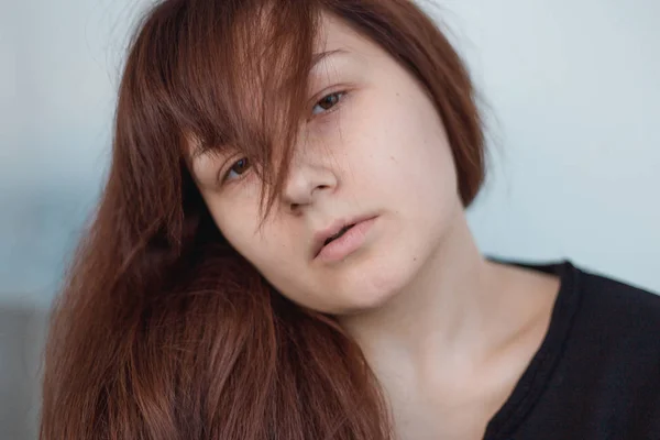 Retrato Psicológico Emocional Una Chica Ventana —  Fotos de Stock