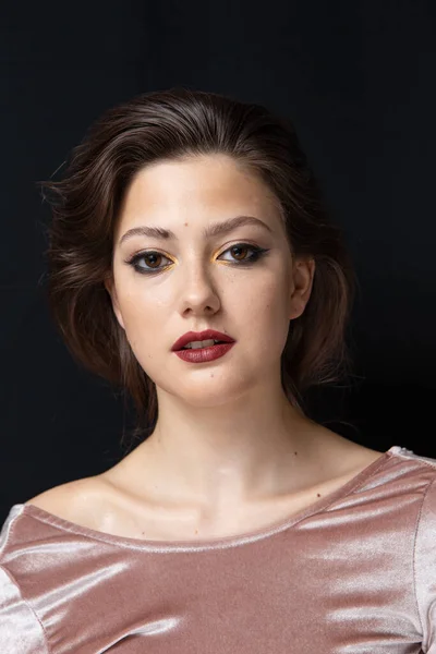 Krásný Portrét Dívky Make Upem Červenými Rty — Stock fotografie