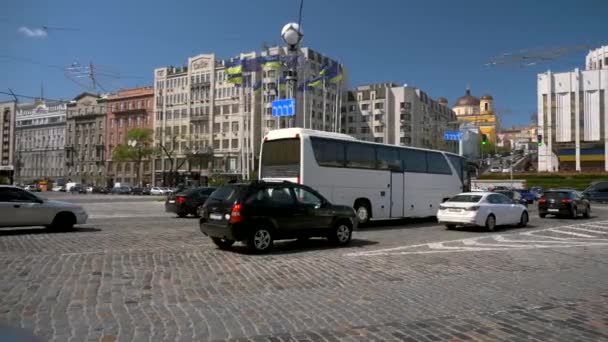 Piaţa Europeană Kiev Ucraina Aprilie 2018 Clădirile Vehiculelor Circulație Urbană — Videoclip de stoc